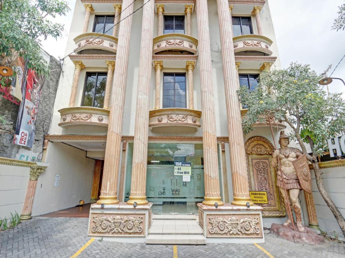 Oyo 90695 Srikandi Nologaten Hotel Yogyakarta Exterior photo